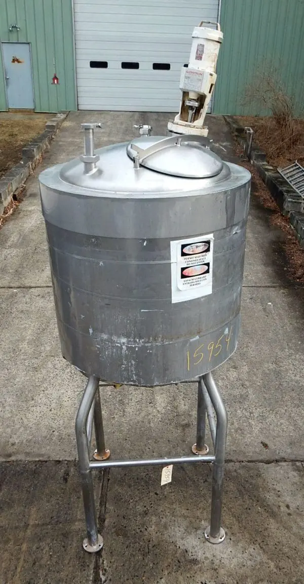 250 gallon Closed Top Jacketed Mixing Tank