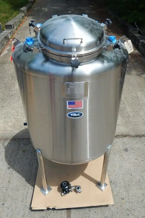 250 gallon T&C Stainless, tank, all 316L SS