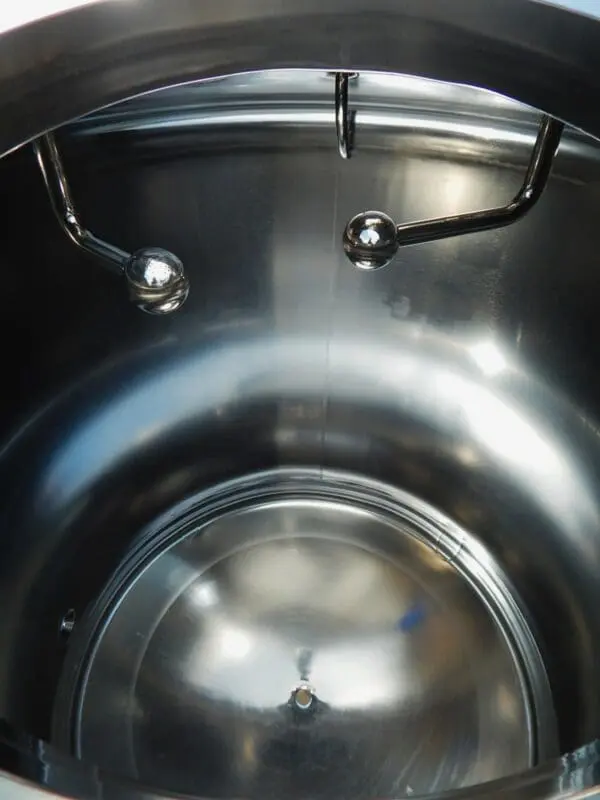 250 gallon T&C Stainless, tank, all 316L SS - Image 7